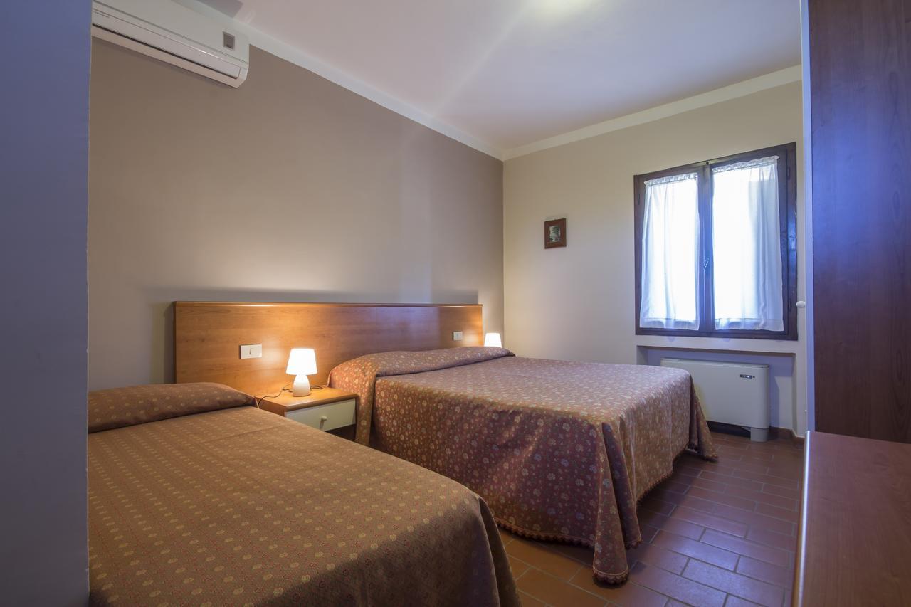 Hotel Antico Casale Le Fossate Giove Exterior foto